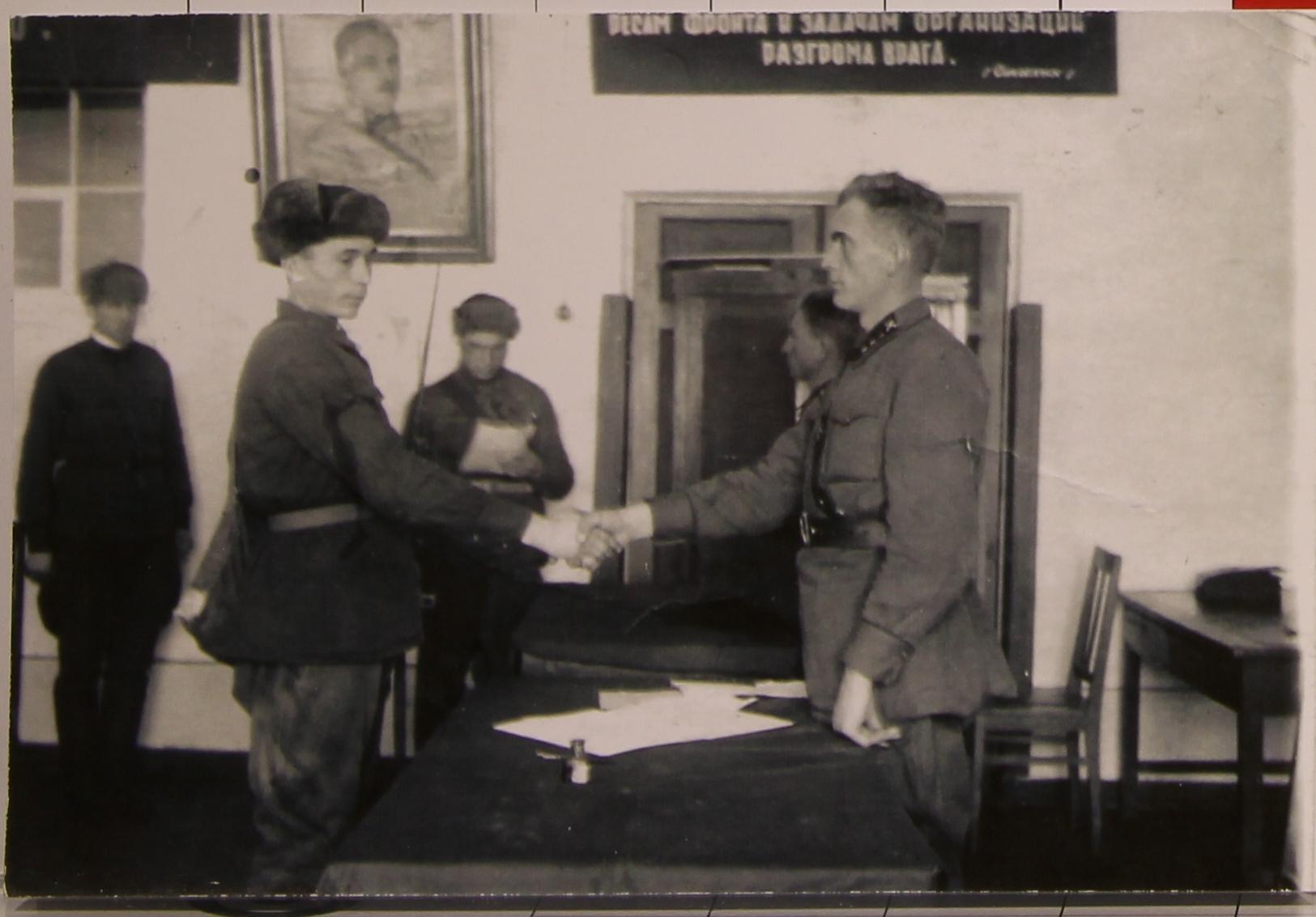 Фото Госархив опубликовал засекреченные кадры сибиряков на фронте 12 - Сиб.ФМ Фото Госархив опубликовал засекреченные кадры сибиряков на фронте 12